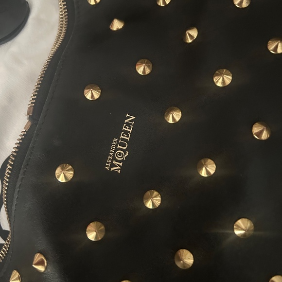 Alexander McQueen handbag - Picture 9 of 12